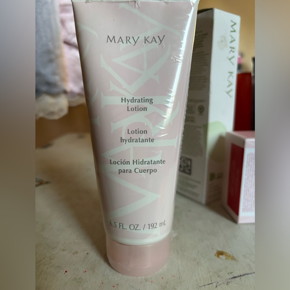 Mary Kay Hydrating Lotion